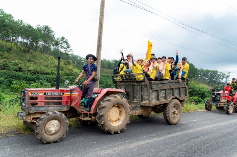 Tour Phi Lieng (4)