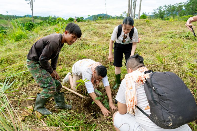 Tour Trồng Cây - Trãi Nghiệm Trồng Cây Với Người Dân địa Phương