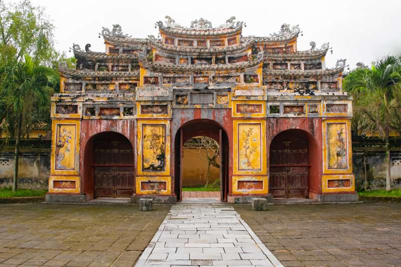 Dền-hùng