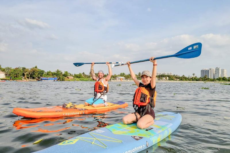 Team Building Sài Gòn - Chèo SUP 2