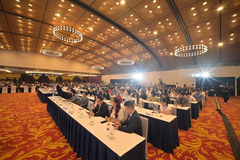 Tour Công Tác - Mở Rộng Mối Quan Hệ