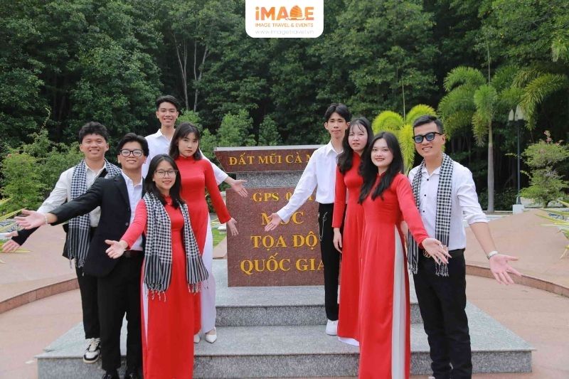 Tour hướng nghiệp cho học sinh, sinh viên có cơ hội tìm hiểu về các nghề nghiệp hè 2025