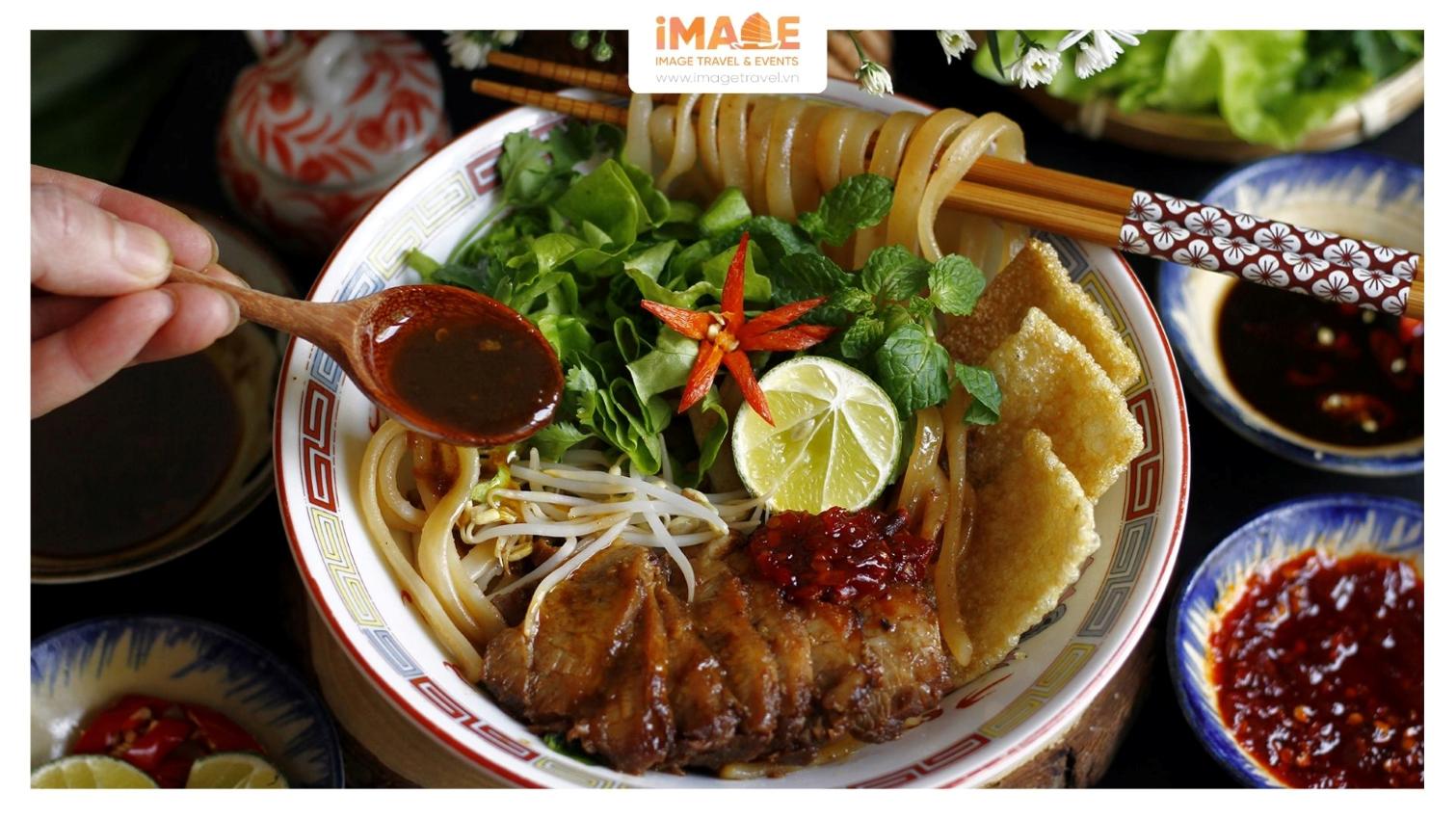 Cao Lầu – “linh Hồn” Ẩm Thực Hội An