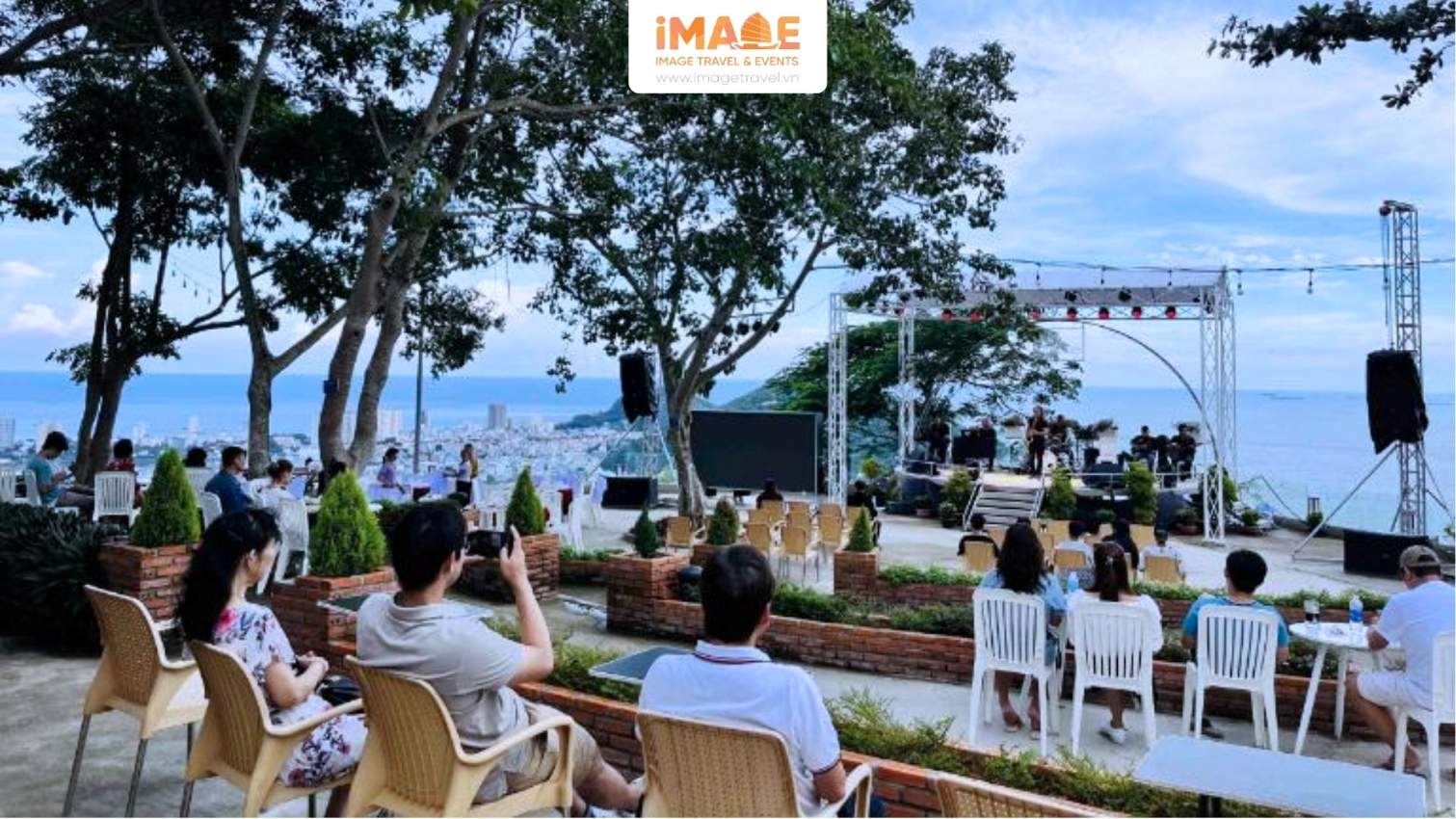 Khu Biểu Diễn - Giải Trí Nghệ Thuật Đa Dạng