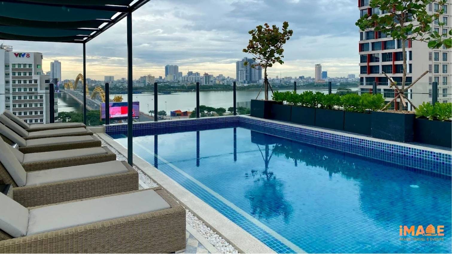Https://imagetravel.vn/top-5-khach-san-da-nang-co-ho-boi-vo-cuc-sieu-dep/