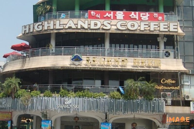 Highlands Coffee Tại Hàm Cá Mập - Hà Nội