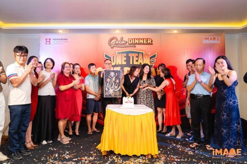 Gala Dinner Image Travel & Events
