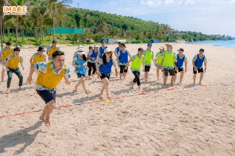 Trò Chơi Team Building Đèn Xanh Đèn Đỏ
