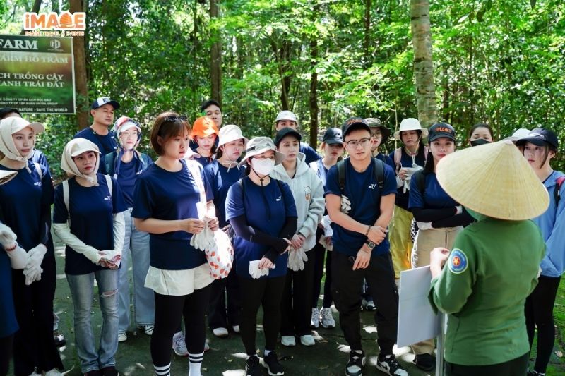 Lưu ý tuân thủ đúng quy định trong Tour Trồng Cây
