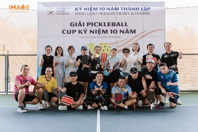 Các thành viên check-in tại khu Pickleball Nghỉ Dưỡng