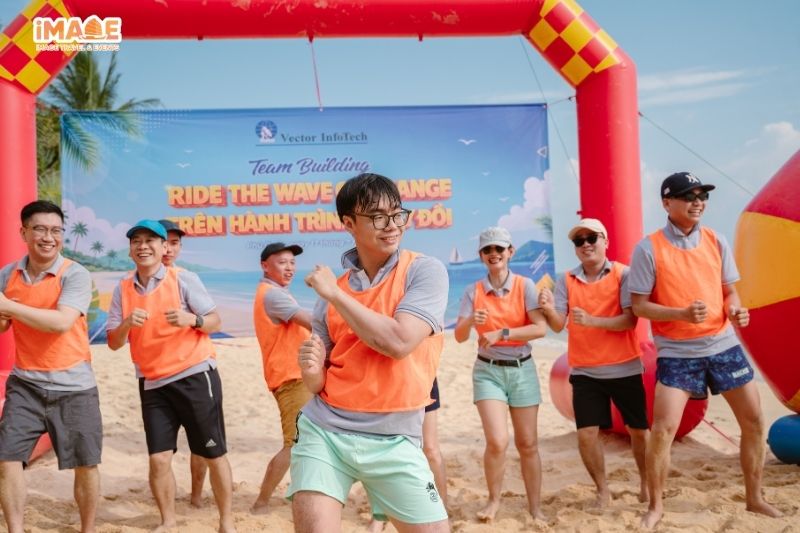 Team building của đoàn Vector Phú Quốc